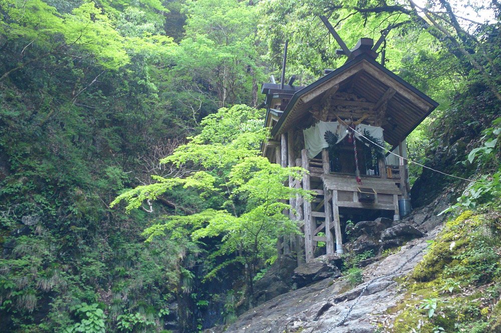 ⛩️ 천의 암굴 신사 (아마노이와토 진자) 이미지 1